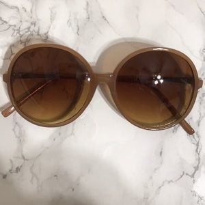 Light pink sunglasses